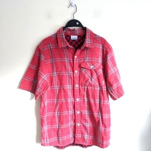 Columbia Short Sleeve Button Front Shirt Red Plaid Men's Medium.